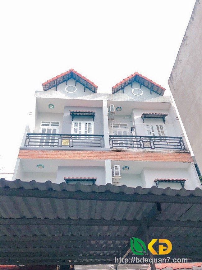 Bán nhà 2 lầu giá rẻ HXH 2295 đường Huỳnh Tấn Phát Huyện Nhà Bè